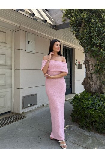 Lusin Women's Pink Embossed Detailed Off-The-Shoulder Madonna Collar Long Dress