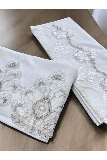 Dantelux 2 Piece French Laced Dowry Holder 50X90 Velvet Hand and Face Towel