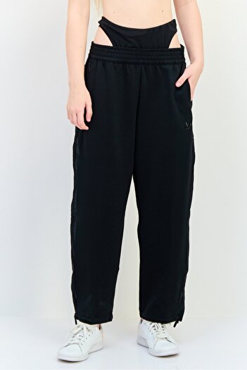 adidas Women Loose Fit 7/8th Outdoor Sweatpants, Black