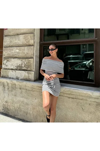 İLKCET MODA Ελαστικό γυναικείο φόρεμα με ριγέ γιακά Madonna