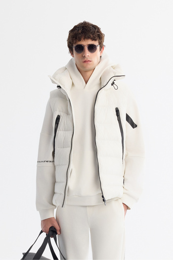 Avva Men's White Hooded Water Repellent Windproof Puffer Vest A42Y6504