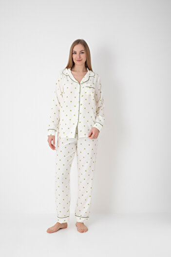 DOFİ Kadın Ekru Düğmeli Puantiyeli Pijama Takımı – Yeşil Detaylı, Yazlık Ev Giyimi İçin Uygun