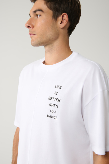 Avva Men's White 100% Cotton Crew Neck Printed Cotton T-Shirt A41Y1378