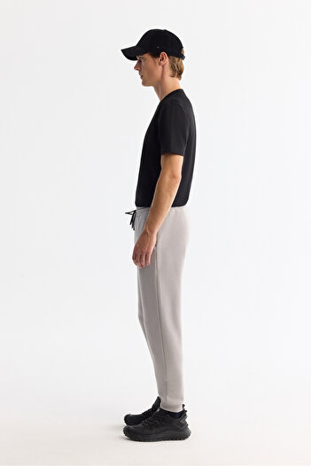 Avva Men's Stone Rayon Knitted Fabric Sweatpants B 003403