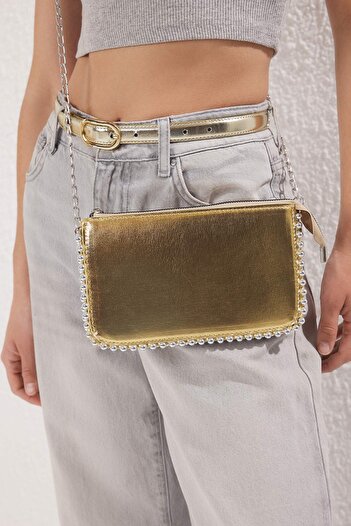 TRENDYOL SHOES Gold Stapled Cross Strap Damen Geldbörse Tasche TWOAW25OC00005