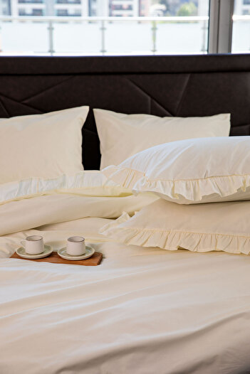 FAVORA Naturis Premium 100% Cotton Ruffled Double Duvet Cover Set - Cream