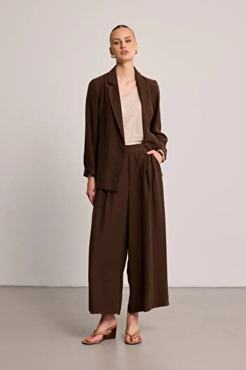Gusto Relaxed Fit Lyocell Jacket - Brown
