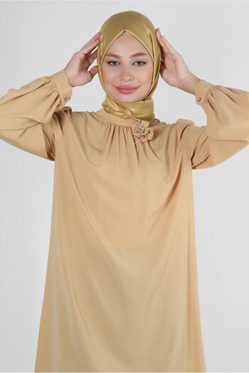 Alvina ASYMMETRIC CUT TUNIC WITH FLOWER ACCESSORY 43610