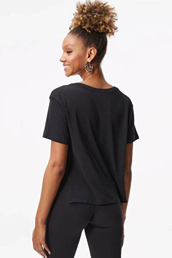 Nike Yoga Dri Fit Split Detail Loose Fit Γυναικείο T-shirt Μαύρο Γυναικείο Μπλουζάκι με σχισμή σε χαλαρή εφαρμογή