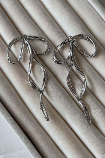 unbranded Long Ribbon Earrings