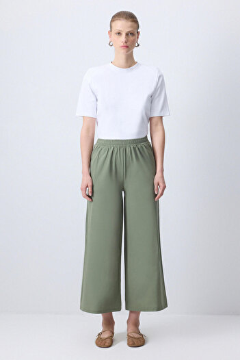 Touché Privé Relax Fit Pants