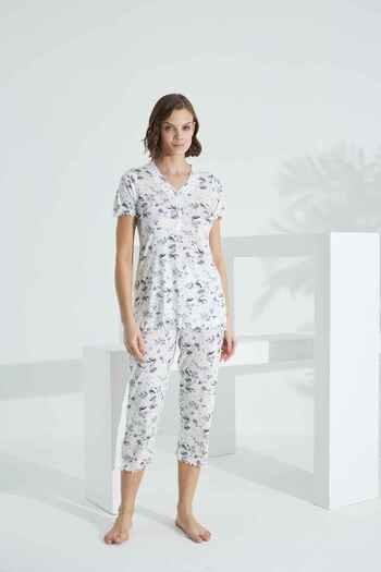 Evia Angelique Bamboo Fabric Short Sleeve Lace Detailed Women's Capri Suit 22260
