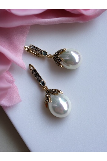 FAYRA ACCESSORIES Zirkon Taşlı Mayorka Inci Küpe