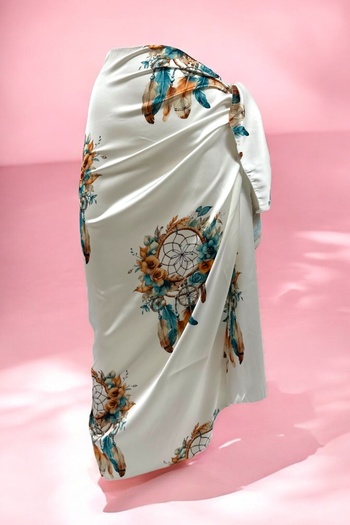 pistore White Bohemian Feather Detailed Long Pareo