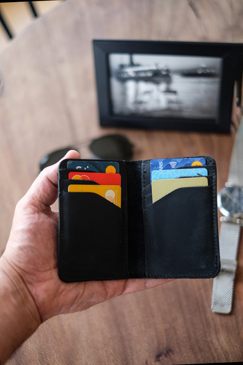 naft Servi 6+2 Compartment Unisex Vertical Leather Card Holder Wallet - Antique Black (Anthracite) - Keychain Gift Set