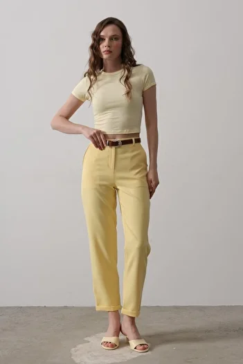 VİBE UNİCO Eleva Femme Belted Carrot Trousers - Yellow