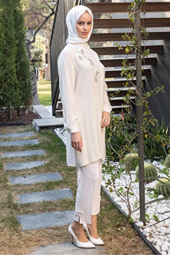 Alvina BOW DETAIL CARROT CUT TROUSERS 70519
