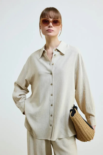 Gusto Relaxed Fit Linen Shirt -Beige