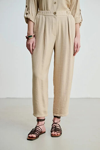 Gusto High Waist Pants with Crinkle Effect - Beige