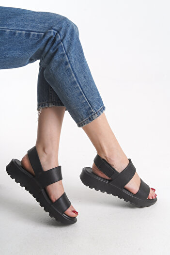 Riccon Avkiasha Women's Sandals 001230   Black