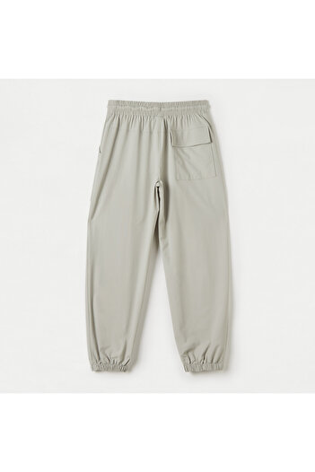 Juniors Solid Joggers with Drawstring Closure and Pocket Detail