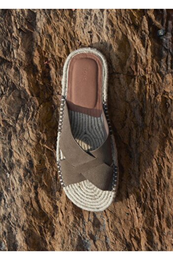 MANGO Man Cross Strap Napa Leather Sandals