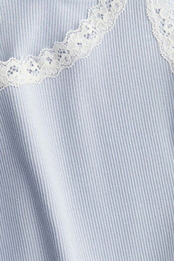 H&M Lace-trimmed vest top