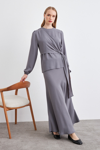 VAVİNOR Roza Skirt Blouse Set - Gray