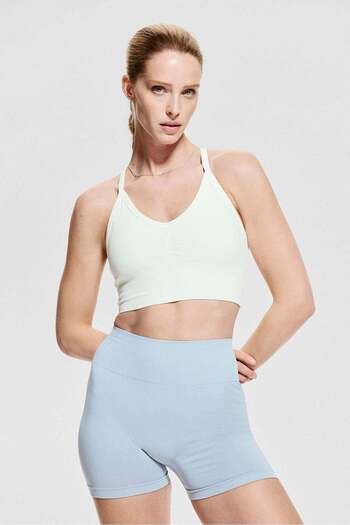 H&M Seamless Medium Support Sports bra with DryMove™