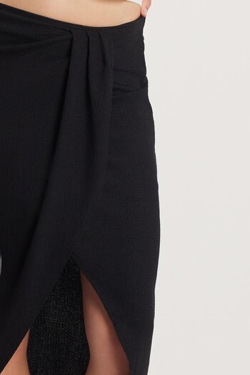 Tudors Women's Regular Fit Classic Cut Seersucker Front Slit Black Midi Skirt