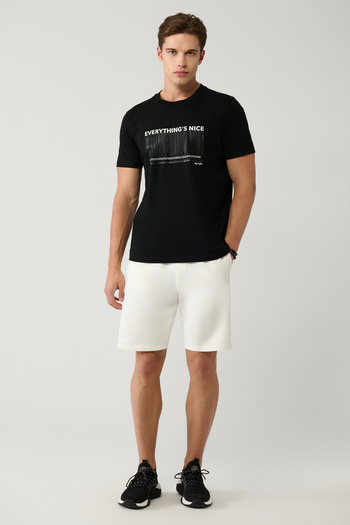 Avva Men's Ecru Knitted Cotton 2-Thread Casual Shorts with Side Pockets E003602