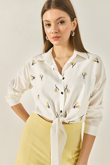 Bianco Lucci Kurzes Viskosehemd mit Gänseblümchen-Stickerei und Schnürung für Damen MG6282 60283243