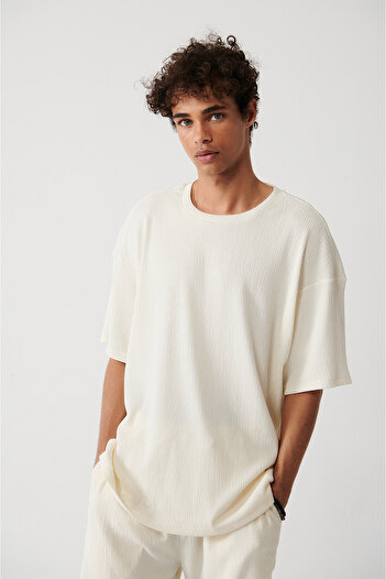 Avva Men's Ecru Crew Neck Jacquard T-Shirt A31Y1091