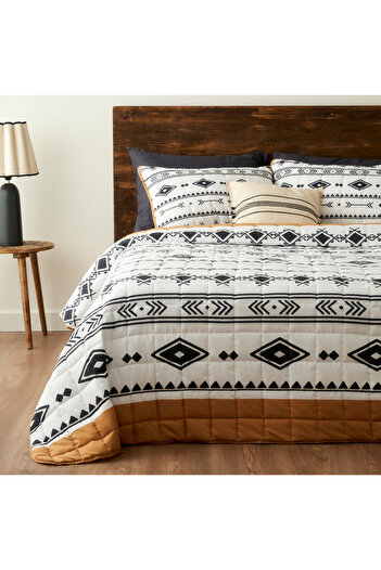 Bella Maison Anchal Quilted Multi-Purpose Double Bed Cover Set (240X220 cm)