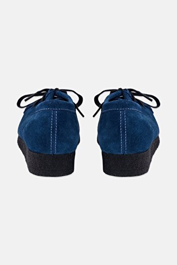 CLARKS Women Standard Wallabee Lace Up Shoes, Deep Blue