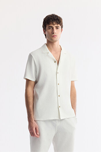 Avva Men's Regular Fit Ecru Lapel Collar Viscose Blend Jacquard Short Sleeve Shirt A51Y2144
