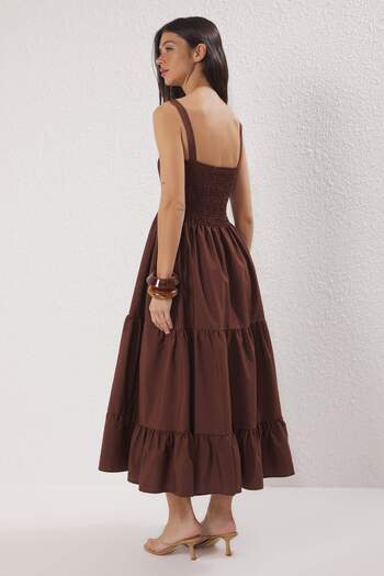 Trendyol Collection Καφέ ίσιο φόρεμα Gipeli Maxi υφαντό σε γραμμή Α TWOSS24EL01052