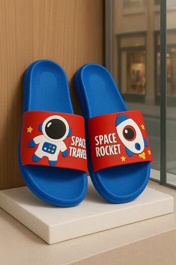 GEZER Anatomical Sole Non-Slip Sole Pool Sea Home Street Children's Slippers (Astronaut Pattern)