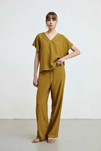 Gusto Wide Leg Trousers with Drawstring Waist - Green