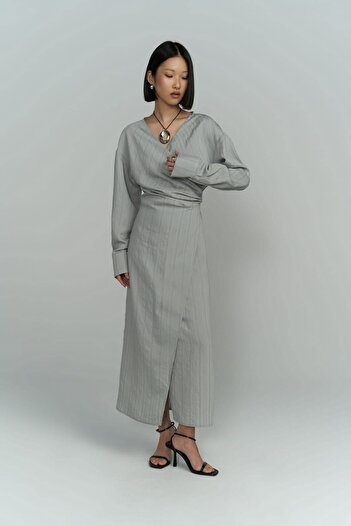 MAİ COLLECTİON Bella Midi Gray Dress