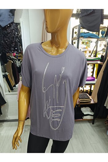 MODA Large Size Patterned Stones Flexible Crew Neck Front Printed Blouse