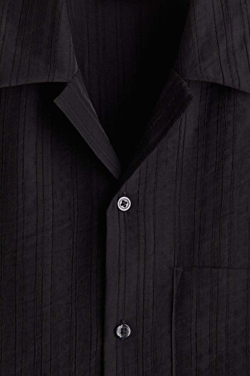 H&M Regular Fit Textured resort shirt