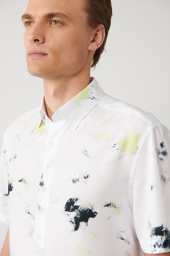Avva Men's White 100% Viscose Bottom Britli Collar Printed Viscose Short Sleeve Shirt A41Y2180