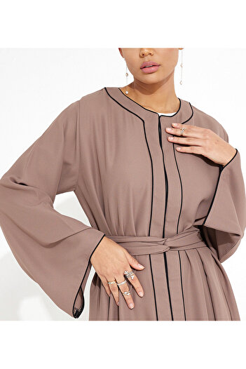 Rosette Abaya Brown Piping