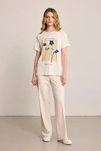 Gusto Floral Printed T-Shirt - Ecru