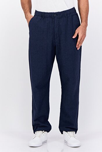 GAP Men Relaxed Fit Microdot Straight Leg Pants, Navy
