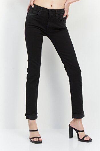 Replay Women Straight Fit Solid Stretchable Jeans, Black