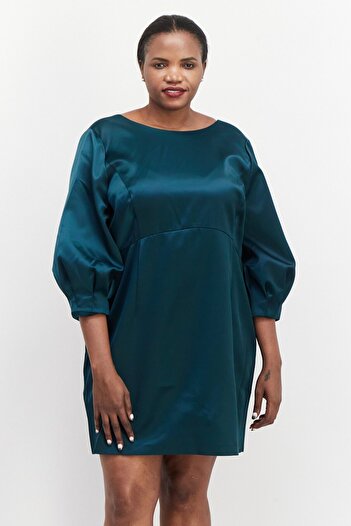Forever New Women Round Neck 3/4 Sleeves Plain Mini Dress, Green