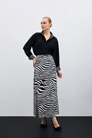 Sateen Zebra Pattern Skirt - Black