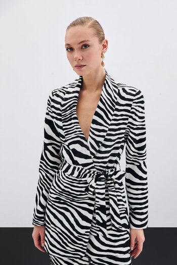 Sateen Belted Zebra Jacket - Black